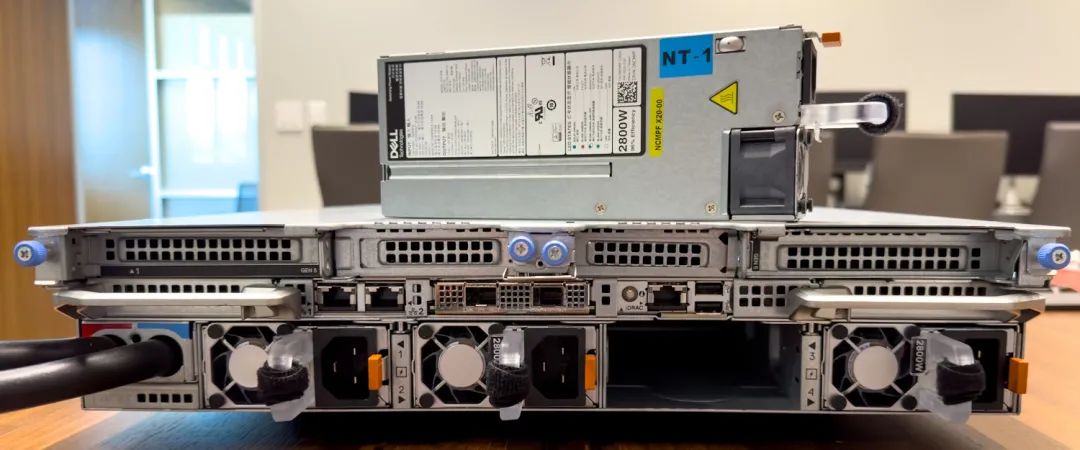 戴爾PowerEdge XE9640液冷GPU服務(wù)器 驅(qū)動(dòng)AI未來的高性能引擎